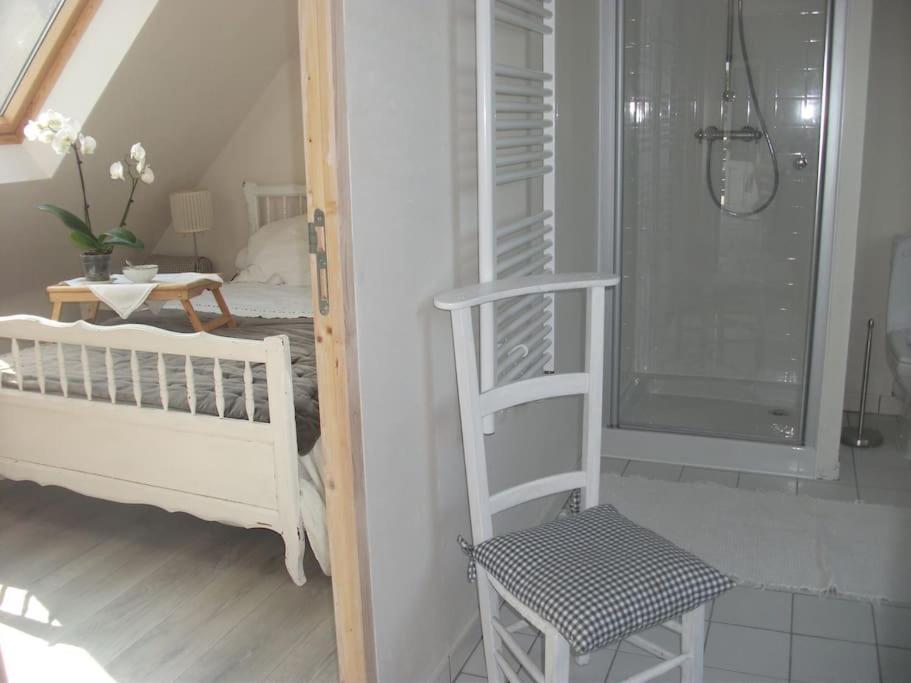 Appartement Terrasse, Campagne Et Mer à Troguery Extérieur photo